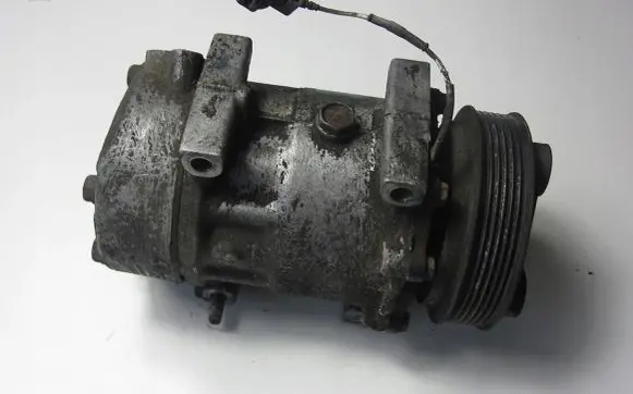 Renault Espace III Air conditioning (A/C) compressor (pump) 7700859676D
