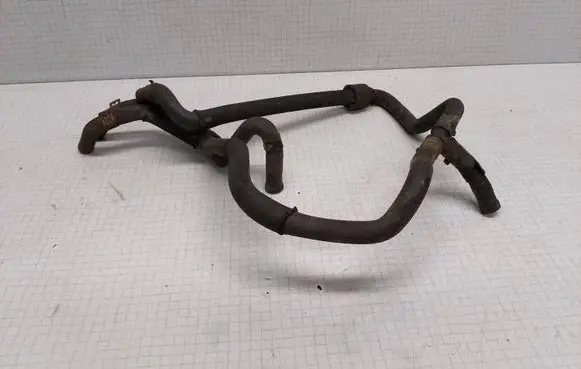 Volkswagen Touran I Coolant pipe/hose 