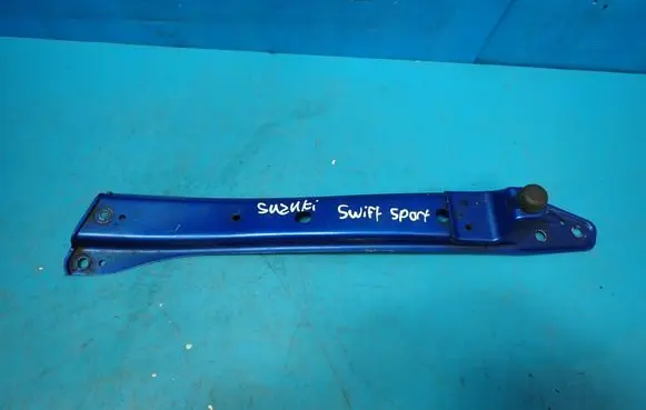 Suzuki Swift II Radiator mount bracket