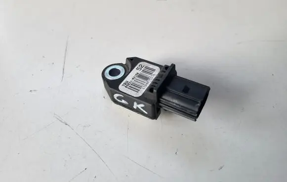Toyota Auris E180 Airbag deployment crash/impact sensor 8983102150