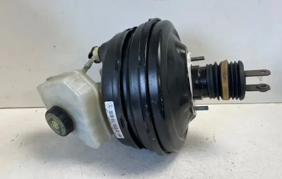 Mercedes-Benz CLS C219 Master brake cylinder A2114301030