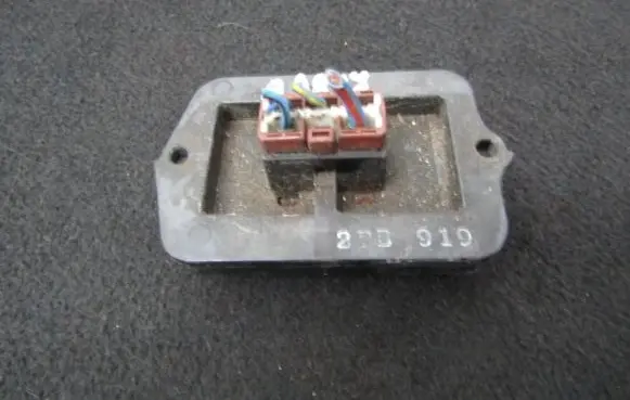 Honda Accord Heater blower motor/fan resistor 2pb919