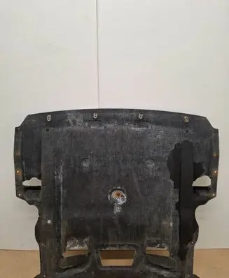 BMW 5 F10 F11 Engine splash shield/under tray 7289088