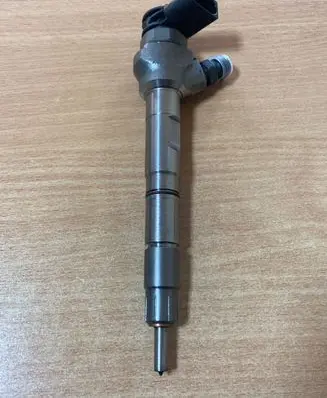 Volkswagen Crafter Fuel injector 0445111207 04L130277BH