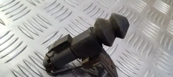 Sensor