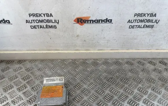 Nissan Almera Tino Airbag control unit/module 98820EM30B