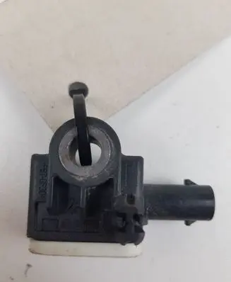 Mercedes-Benz A W176 Airbag deployment crash/impact sensor A1668210151 56054085AA