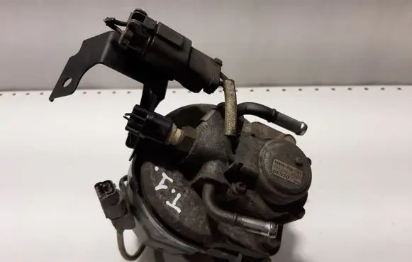 Honda CR-V Fuel filter housing 16900R06E01