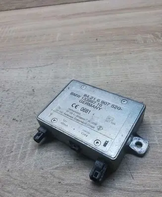BMW 5 E39 Aerial antenna amplifier 6907520 13399710