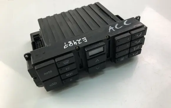 Mercedes-Benz C AMG W202 Climate control unit 2028300785