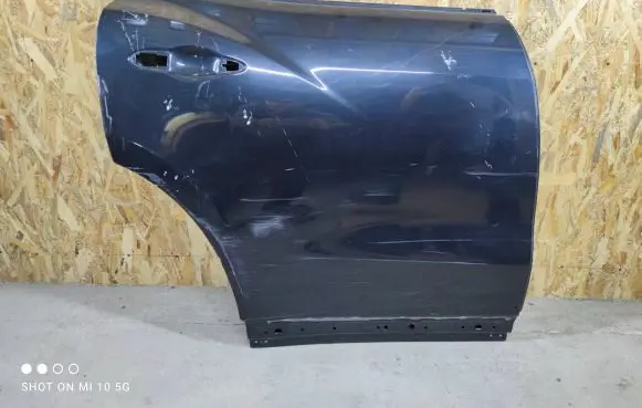 Maserati Levante Rear door HP29052A