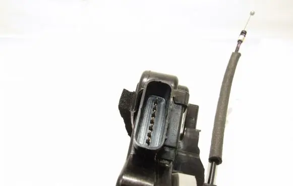 KIA Sportage Front door lock 813103U020