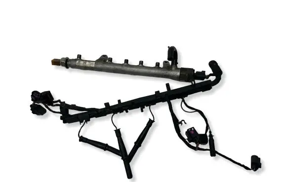 Volkswagen Golf VI Fuel main line pipe 03L130089B 6R0971824