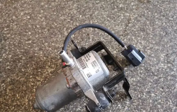 Buick Encore I Vacuum pump 42477277