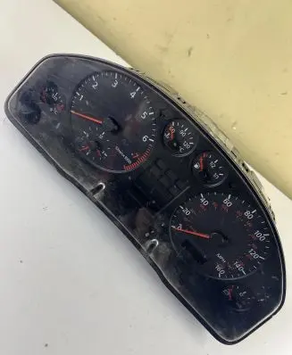 Audi A6 S6 C5 4B Speedometer (instrument cluster) 4B0919910KX 4B0919910 88311245