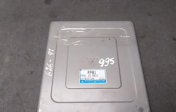 Mazda 2 Engine control unit/module E2T03771M FP0118881C