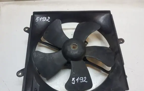 Toyota Avensis T220 Electric radiator cooling fan