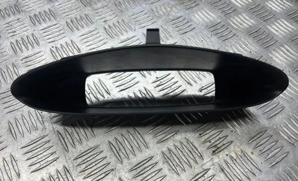 Dashboard trim