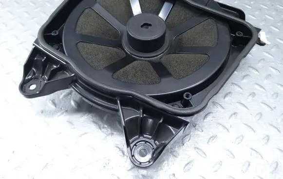 Audi A8 S8 D4 4H Subwoofer speaker 4H1035481 3428700010 3421760010
