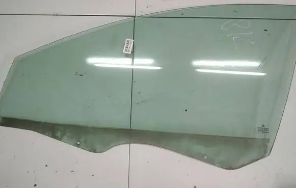 Citroen C5 Front door window glass four-door AS2