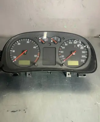 Volkswagen Golf IV Speedometer (instrument cluster) 1J0919861B 110008916018