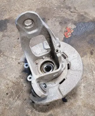 BMW X5 E70 Rear wheel hub 677098806