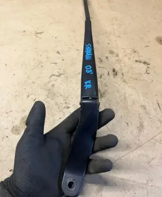 Volkswagen Sharan Front wiper blade arm 7M3955409B