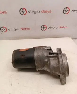 Nissan Juke I F15 Starter motor 23300