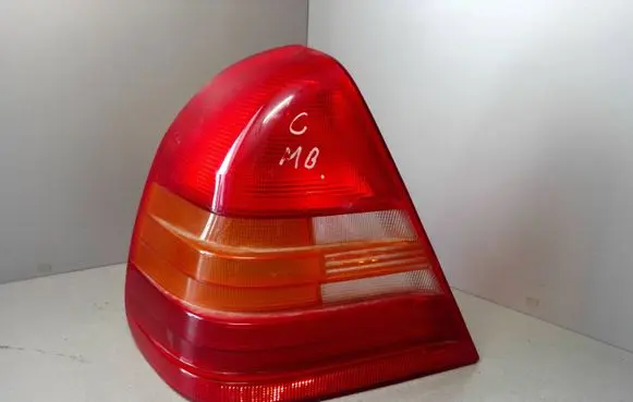 Mercedes-Benz C W202 Rear/tail lights 2028200164