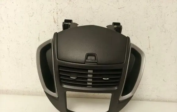 Chevrolet Trax Dash center air vent grill 95381466