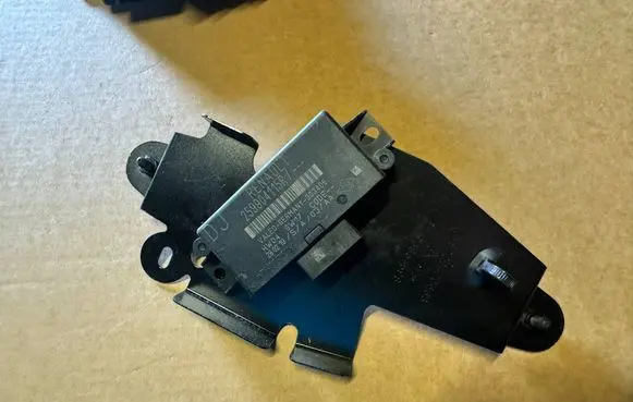 Renault Clio IV Parking PDC control unit/module 259904115R 303406