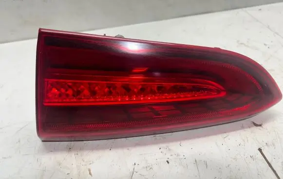 Hyundai Santa Fe Tailgate rear/tail lights HZ0W