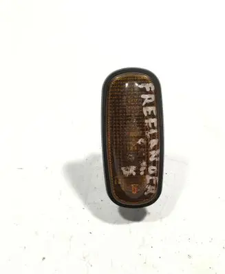 Land Rover Freelander Front fender indicator light 8360205 236577