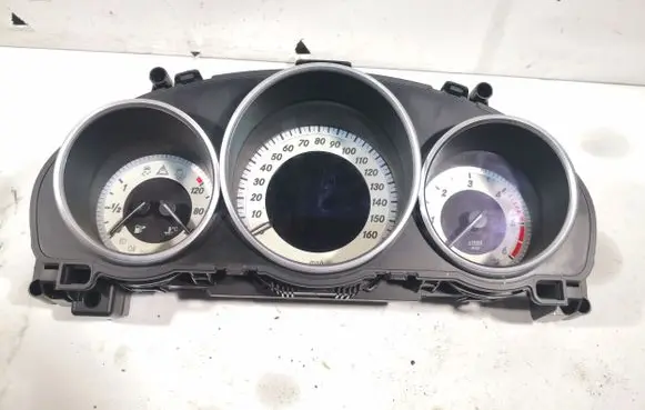 Mercedes-Benz E W212 Speedometer (instrument cluster) A2129007329