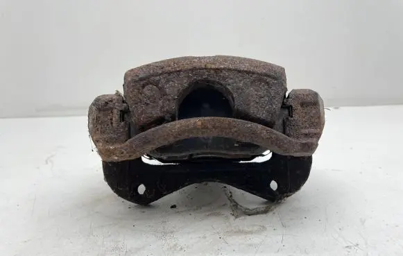 Hyundai i40 Front brake caliper