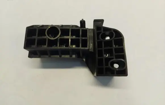 Ford Ranger IV Fender mounting bracket
