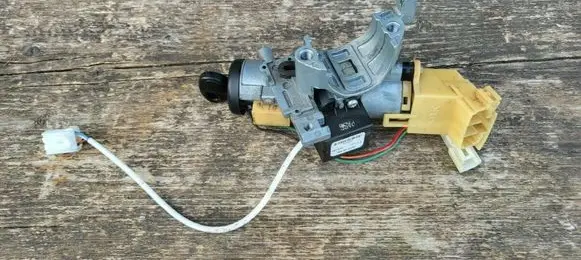 Mazda 323 F Ignition lock BD7F66939