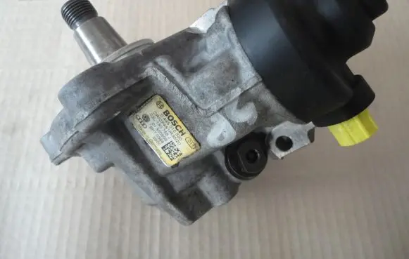 Audi A6 S6 C6 4F Fuel injection high pressure pump 0445010507 03L130755