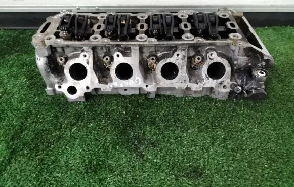 Volkswagen Golf VI Engine head 03F103373D