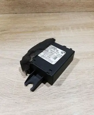 BMW 3 E46 Wing mirror control module 6943583