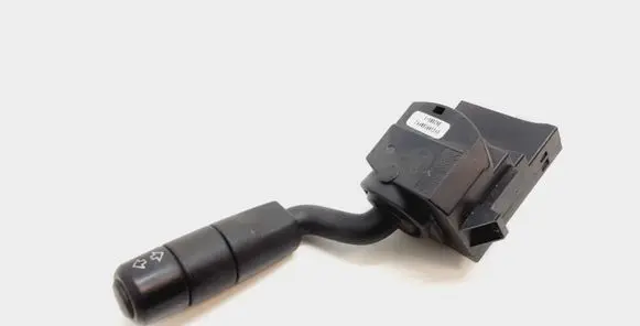 Land Rover Discovery 3 - LR3 Indicator stalk XPC500100PVJ