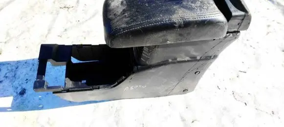 Peugeot 4007 Armrest 8011A083