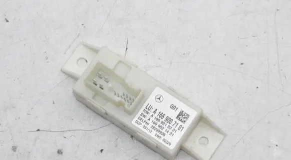 Mercedes-Benz C W204 Light module LCM A1669007101