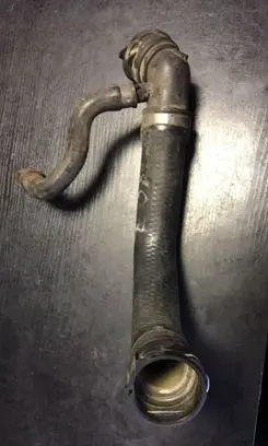 BMW 7 E38 Engine coolant pipe/hose 7505228
