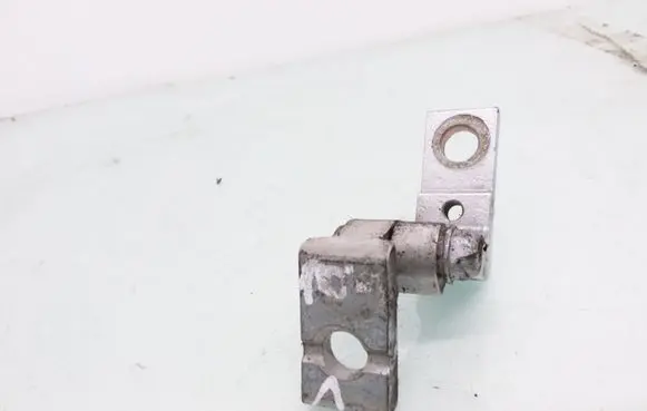 Volkswagen PASSAT B5.5 Rear door upper hinge