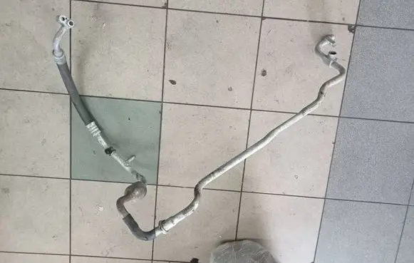 Volkswagen Sharan Air conditioning (A/C) pipe/hose 000