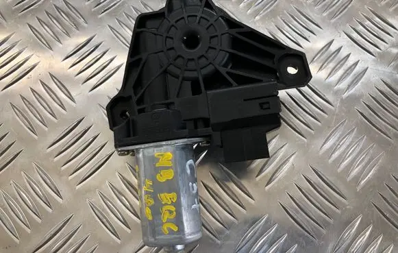 Mercedes-Benz GLC X253 C253 Rear door window regulator motor 935442