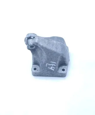 Mercedes-Benz GL X164 Engine mounting bracket A6422230204