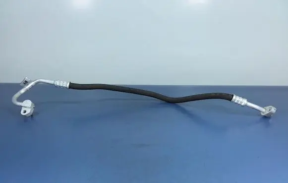 BMW X3 E83 Air conditioning (A/C) pipe/hose 9354550