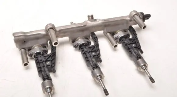 Mini One - Cooper F56 F55 Fuel main line pipe 8656548